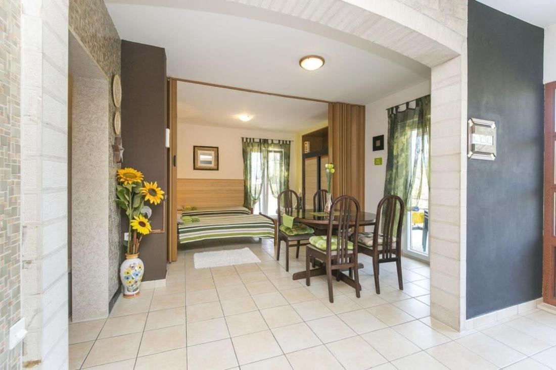 Apartments With Wifi Rabac, Labin - 17261 외부 사진